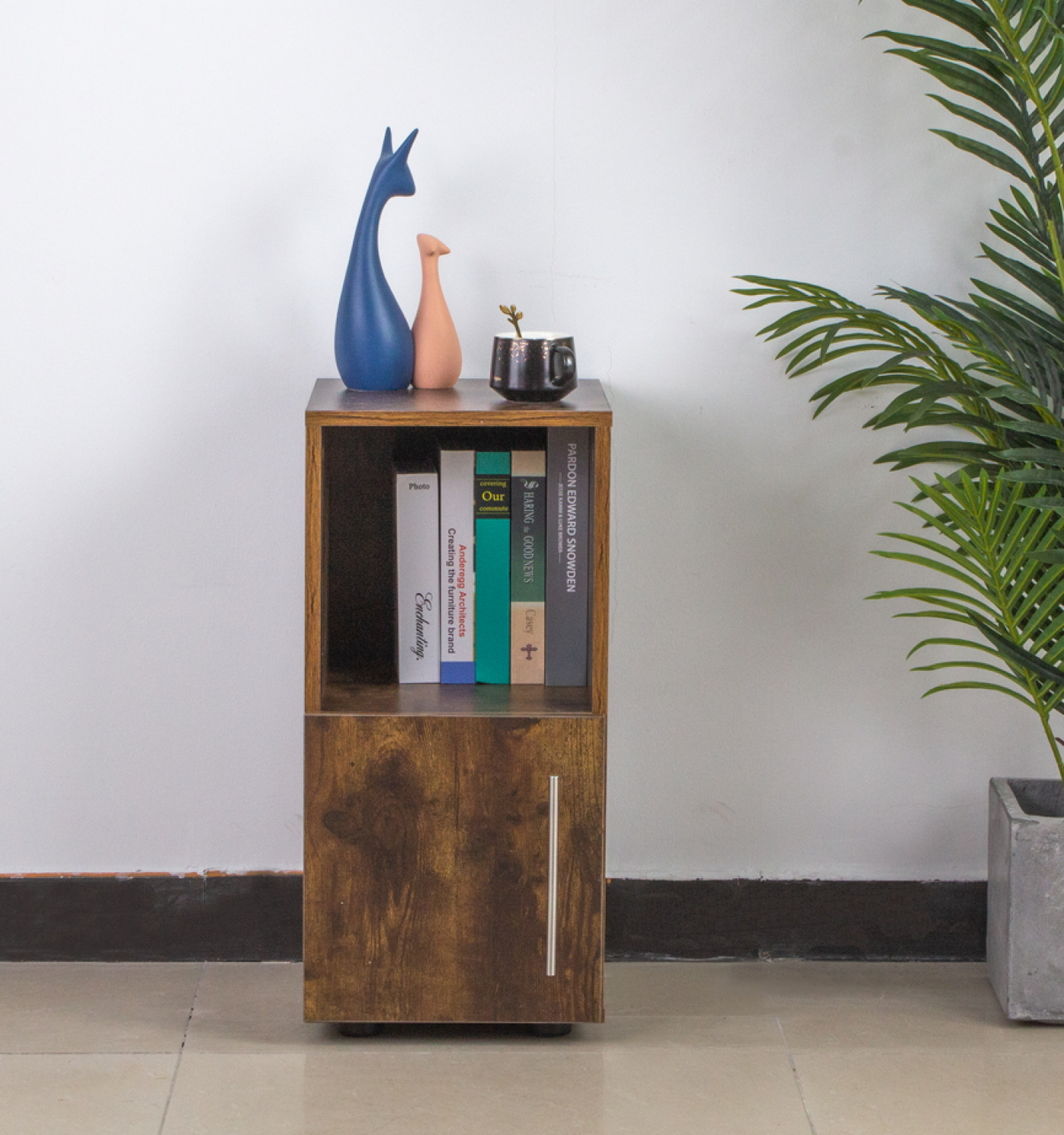 Nachtkastje - halkastje - 64 cm hoog - bruin walnoot kleurig - alternatieve afbeelding