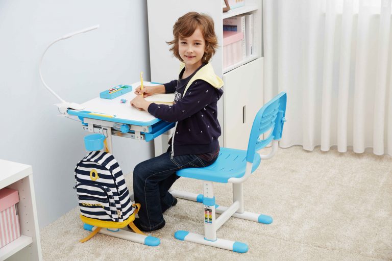 Kinderbureau met bureaustoel ergonomisch in hoogte verstelbaar - tekentafel - schooltafel - alternatieve afbeelding